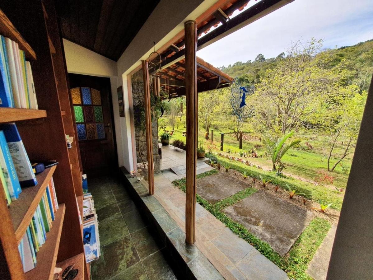 Sitio Araxa - 82 Anos De Historia - Suite Confortavel Em Meio A Floresta Паті-ду-Алферіс Екстер'єр фото