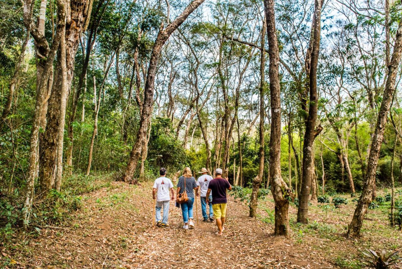 Sitio Araxa - 82 Anos De Historia - Suite Confortavel Em Meio A Floresta Паті-ду-Алферіс Екстер'єр фото